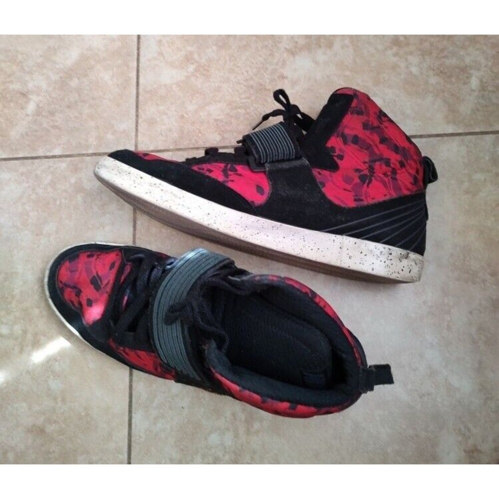 Men's Nike Skystepper Black/Dark Grey Hyper Red Sneakers Size 12 # 599277-001
